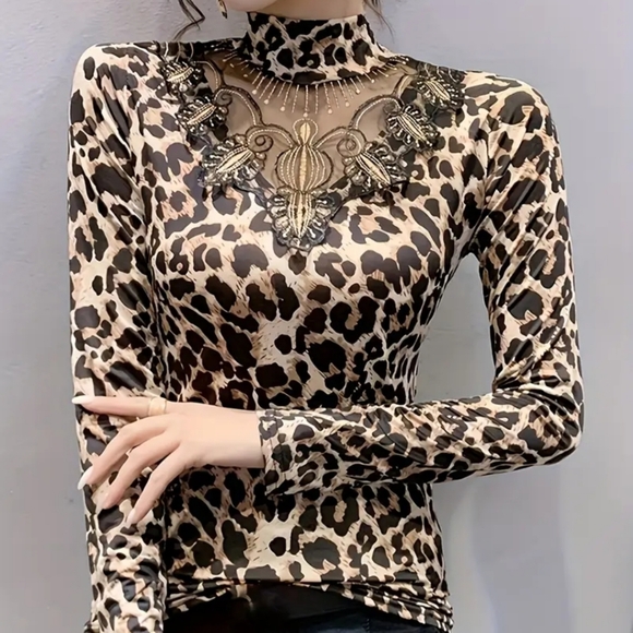 Georgeous Leopard Print Cut Out SheerNeck Blouse. Turtle Neck  Neckline. - Picture 4 of 6